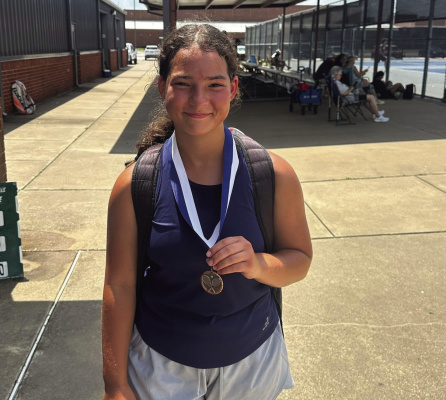 Kaufman tennis competes in fourth week of summer circuit