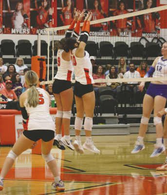 Lady ’Jackets swept by Lindale