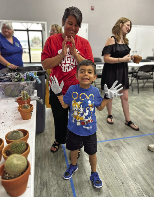 Cactus class at Kaufman Public Library