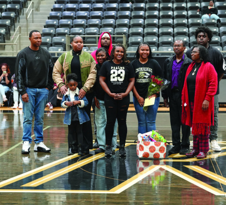 Kaufman girls win district opener on Senior night