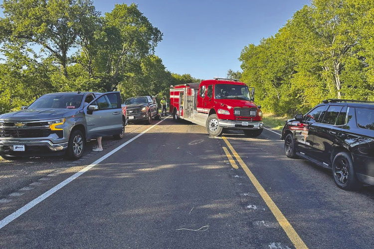 Terrell VFD, CareFlite respond to rollover crash