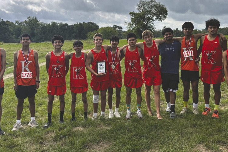 The Kemp High School boys’ cross country team is heading to Regionals. The varsity Yellowjackets secured a third-place finish, earning a spot in the Regional meet. Arnaldo “Arnie” Perez took first place and claimed the varsity boys’ individual District champion. The JV boys’ team had impressive finishes as well, with Marcos Gallardo-Torres finishing second, Ezequiel Duran placing ninth and Jose Alviter taking 10th place. Photos courtesy of Kemp ISD