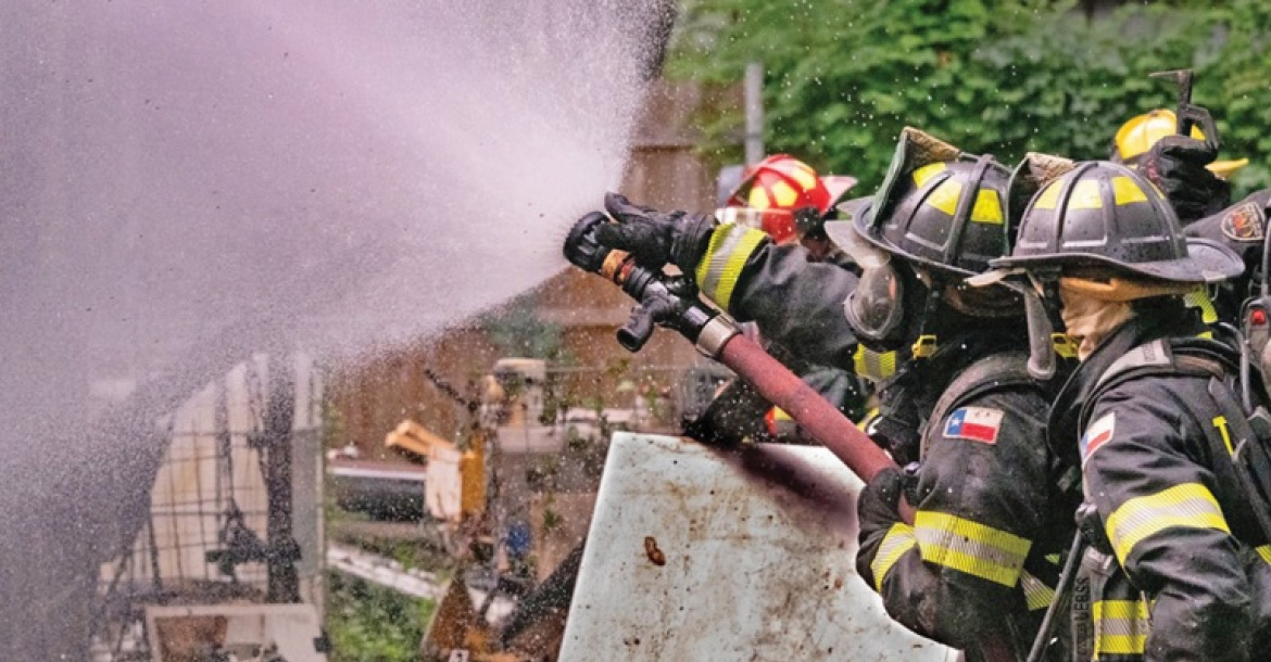Kaufman FD aids agencies in house fire