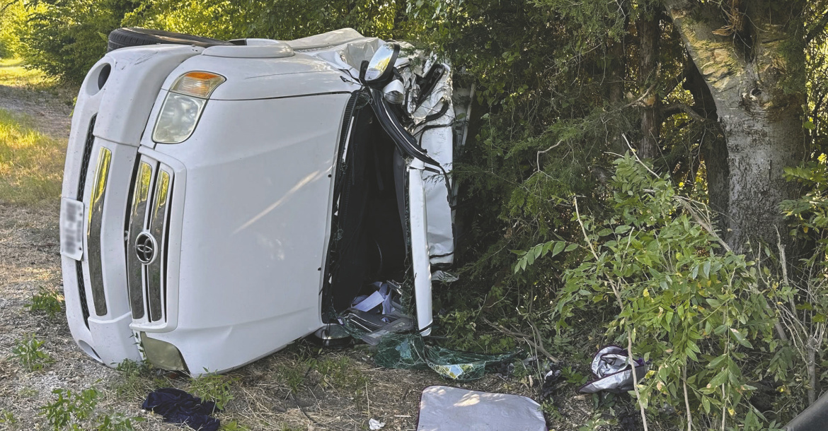 Terrell VFD, CareFlite respond to rollover