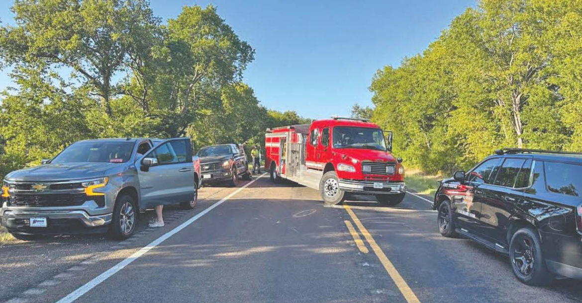 Terrell VFD, CareFlite respond to rollover crash