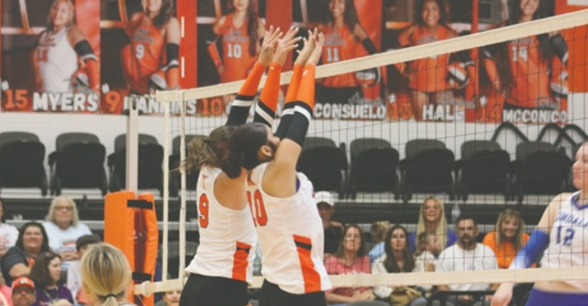 Lady ’Jackets swept by Lindale